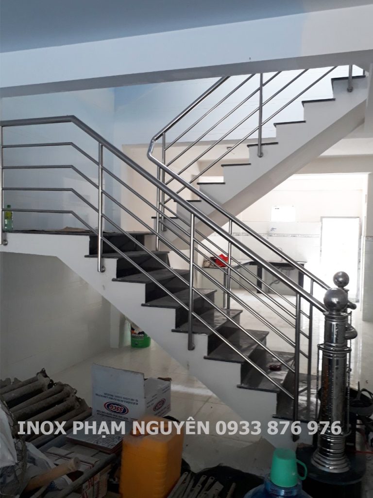 Lan Can Cầu Thang INOX Đơn Giản