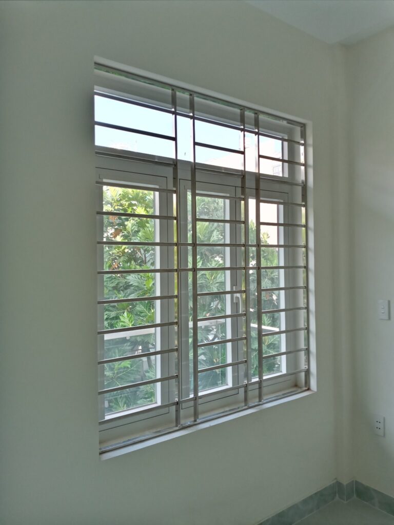 khung cửa sổ inox đẹp