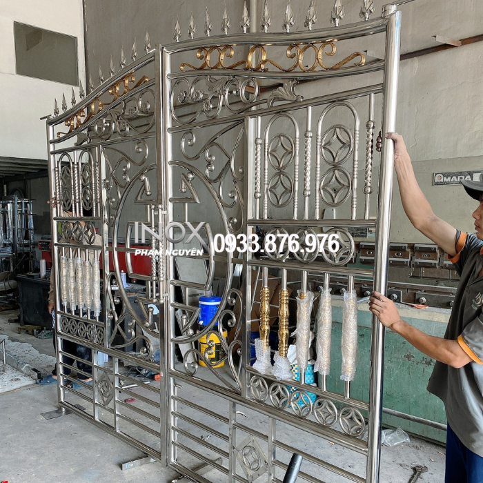 Mẫu Cửa Cổng Inox Đẹp Nhất